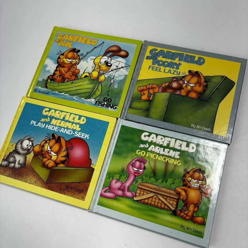 Garfield and Friends Four Little Books in a Box 1980 Tom Huge Mike Fentz